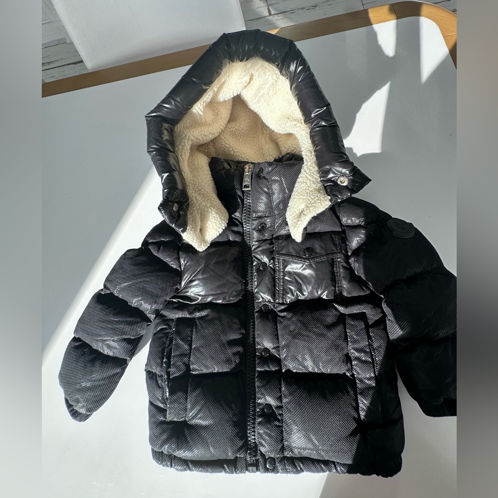 Moncler - Picture 4 of 17